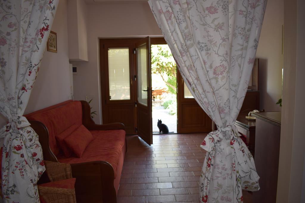 Agriturismo Amina, Winery & Hiking Vagliagli Buitenkant foto